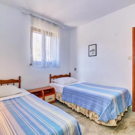 Apartamento Eco Secluded Zabodarski Čunski