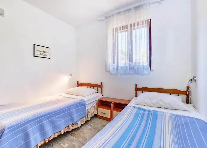 Eco Secluded Zabodarski Appartement