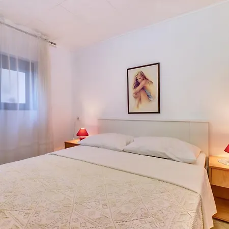 Apartment Eco Secluded Zabodarski