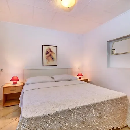 Eco Secluded Zabodarski Apartmán *