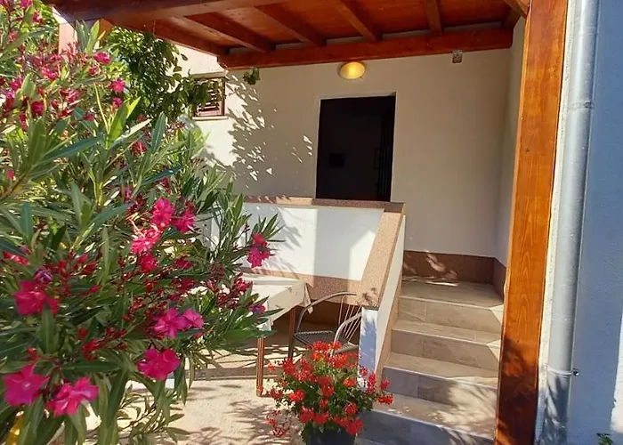 Eco Secluded Zabodarski