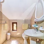 Apartment Eco Secluded Zabodarski