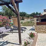 Eco Secluded Zabodarski Apartment